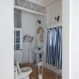Bath room 014